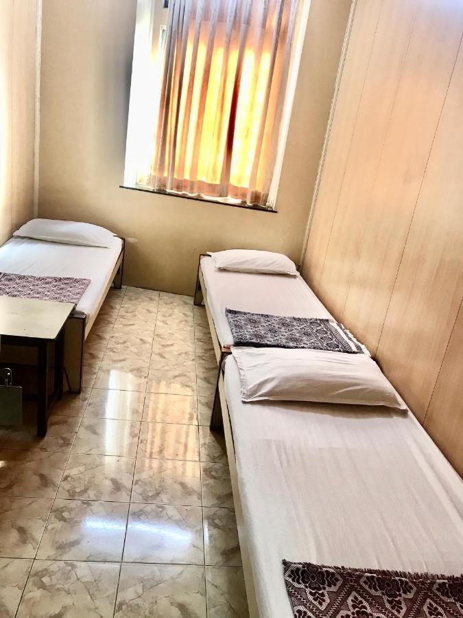 Milan Guest House Мумбаї Екстер'єр фото
